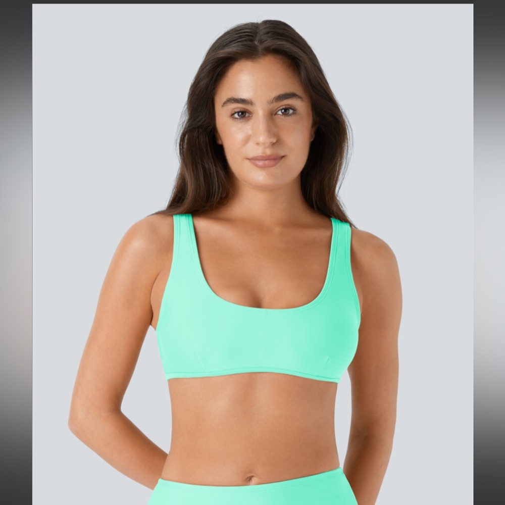 Halara Solid U Neck Bikini Top‎ Swimsuit